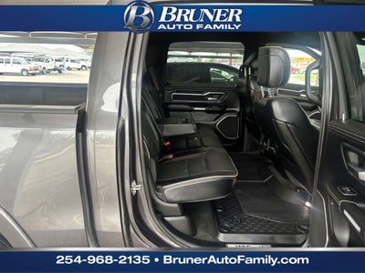 2022 RAM 1500 Laramie Crew Cab 4x2 5'7' Box