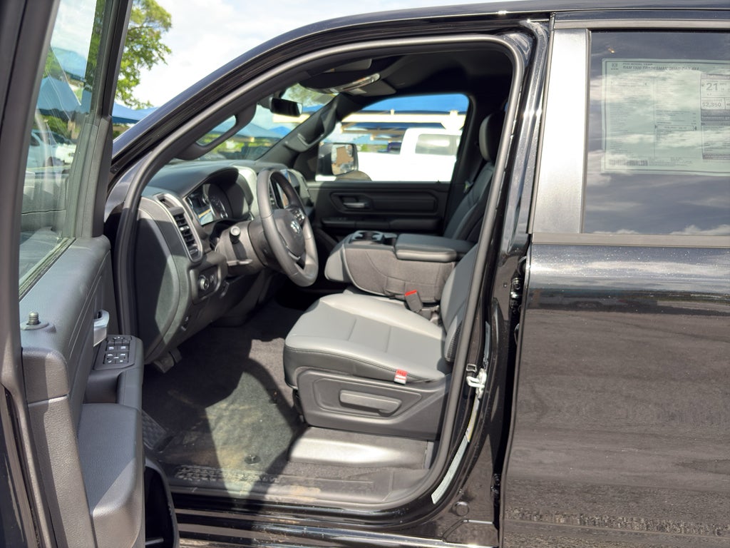 2026 RAM Ram 1500 RAM 1500 TRADESMAN QUAD CAB 4X4 6'4' BOX