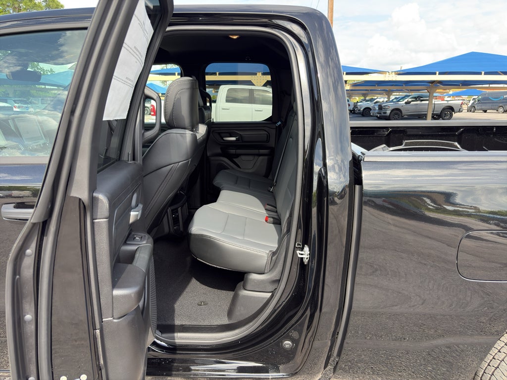 2026 RAM Ram 1500 RAM 1500 TRADESMAN QUAD CAB 4X4 6'4' BOX