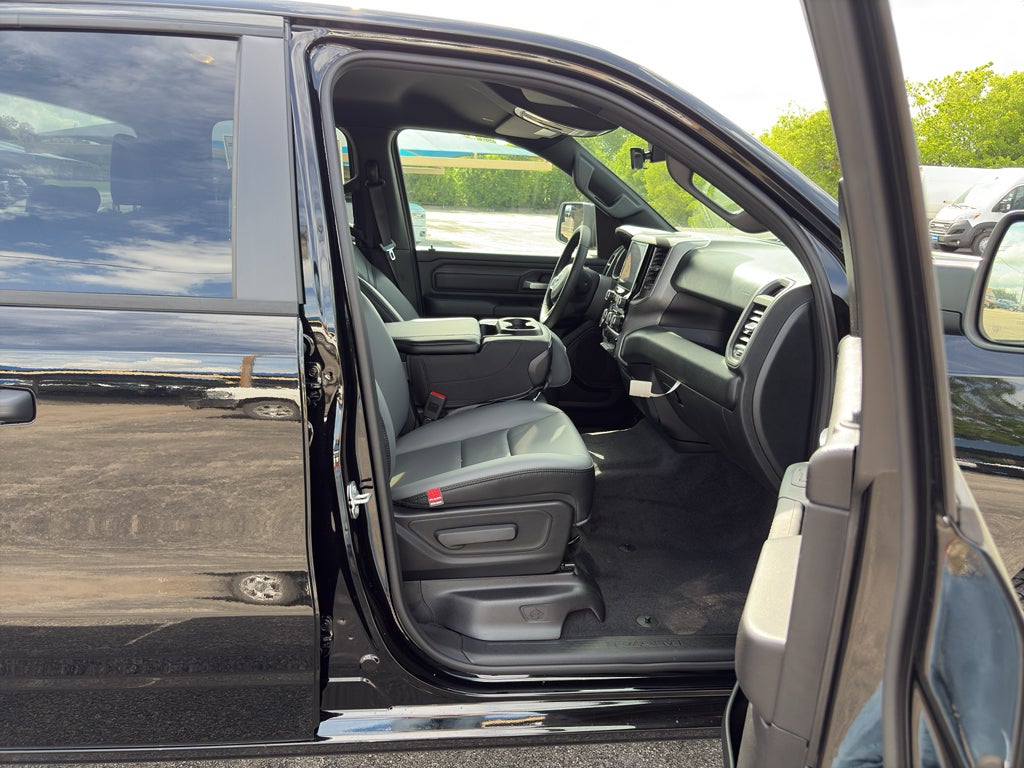 2026 RAM Ram 1500 RAM 1500 TRADESMAN QUAD CAB 4X4 6'4' BOX