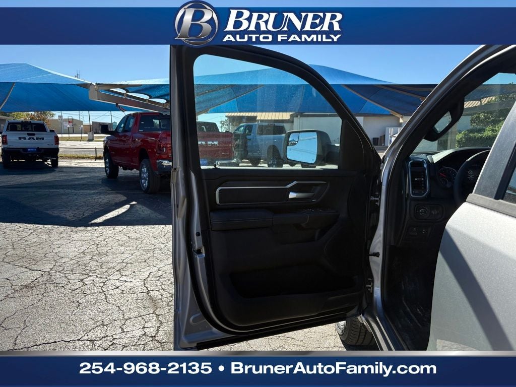 2026 RAM Ram 1500 RAM 1500 LONE STAR CREW CAB 4X4 5'7' BOX