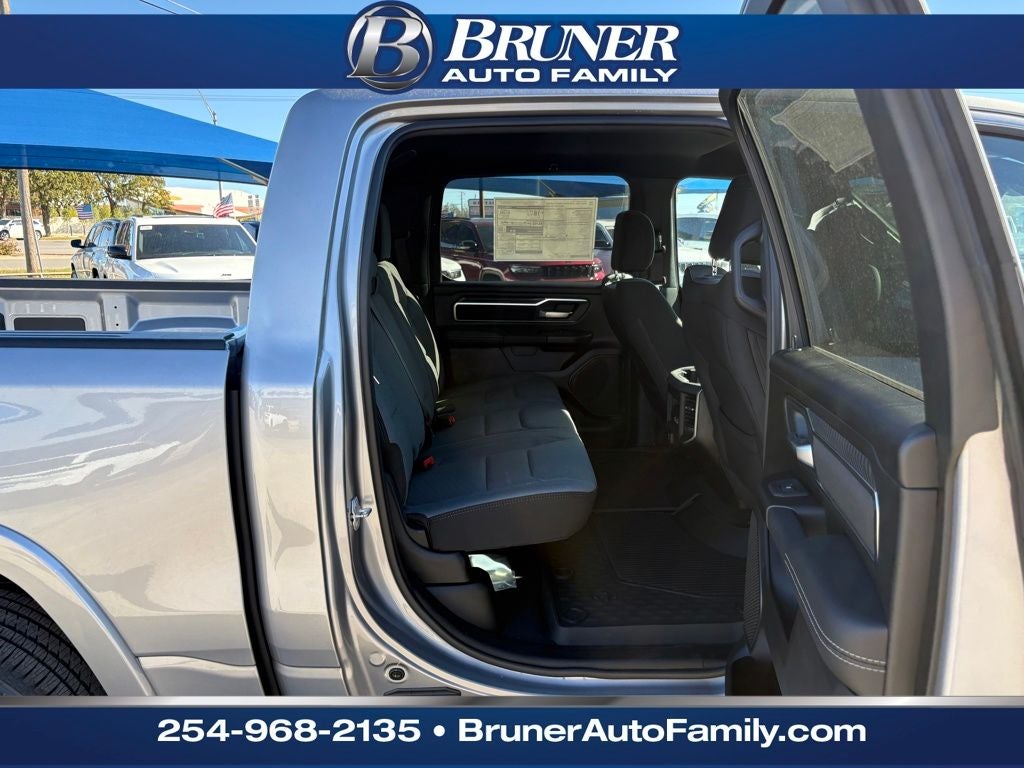 2026 RAM Ram 1500 RAM 1500 LONE STAR CREW CAB 4X4 5'7' BOX