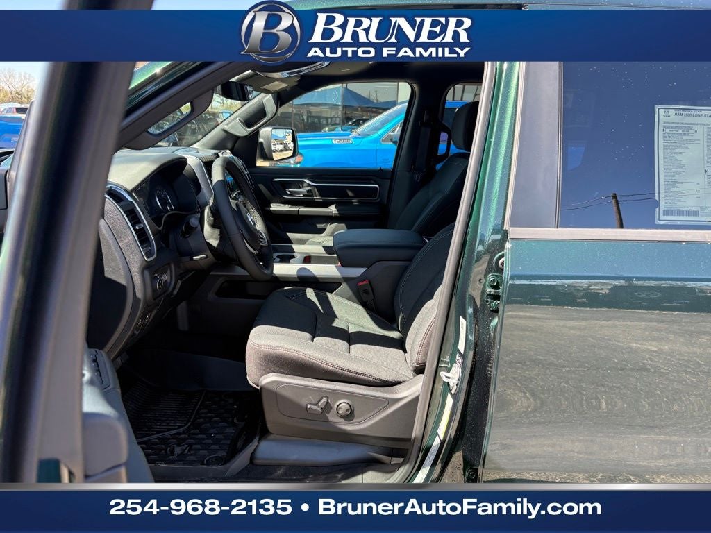 2026 RAM Ram 1500 RAM 1500 LONE STAR CREW CAB 4X4 5'7' BOX