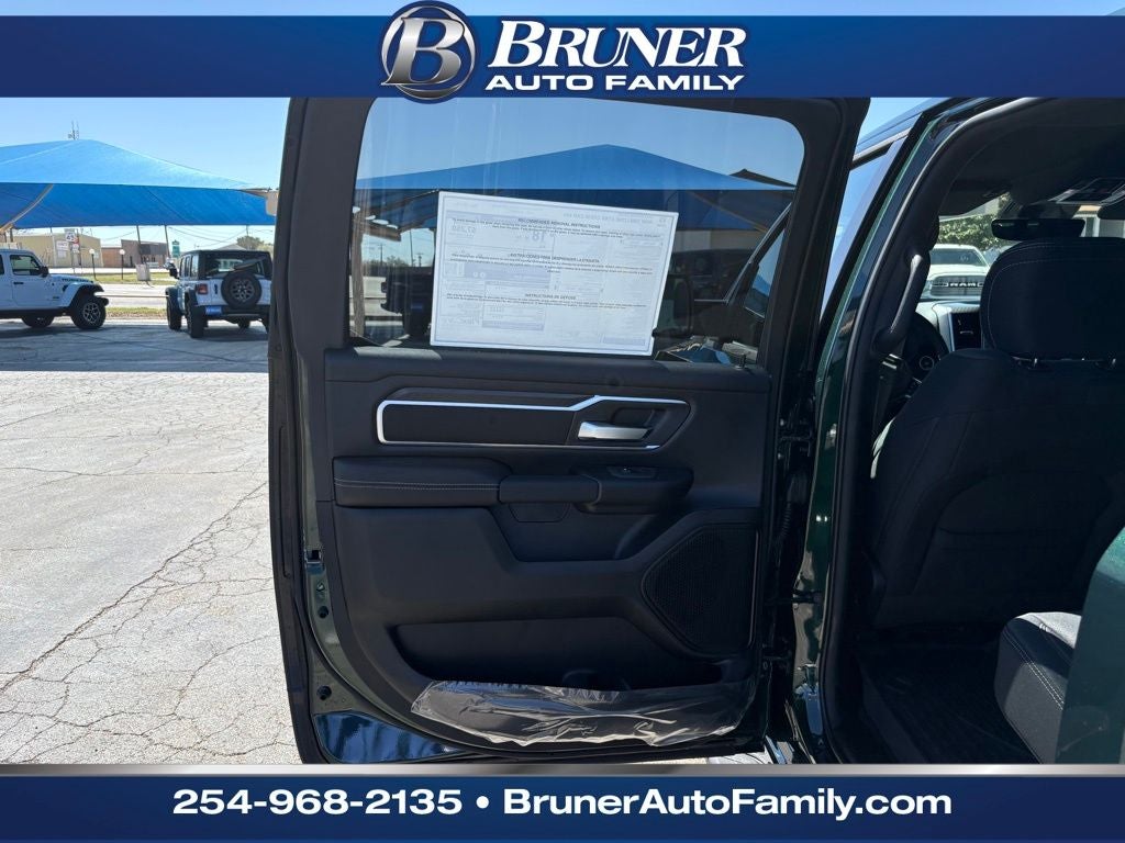 2026 RAM Ram 1500 RAM 1500 LONE STAR CREW CAB 4X4 5'7' BOX