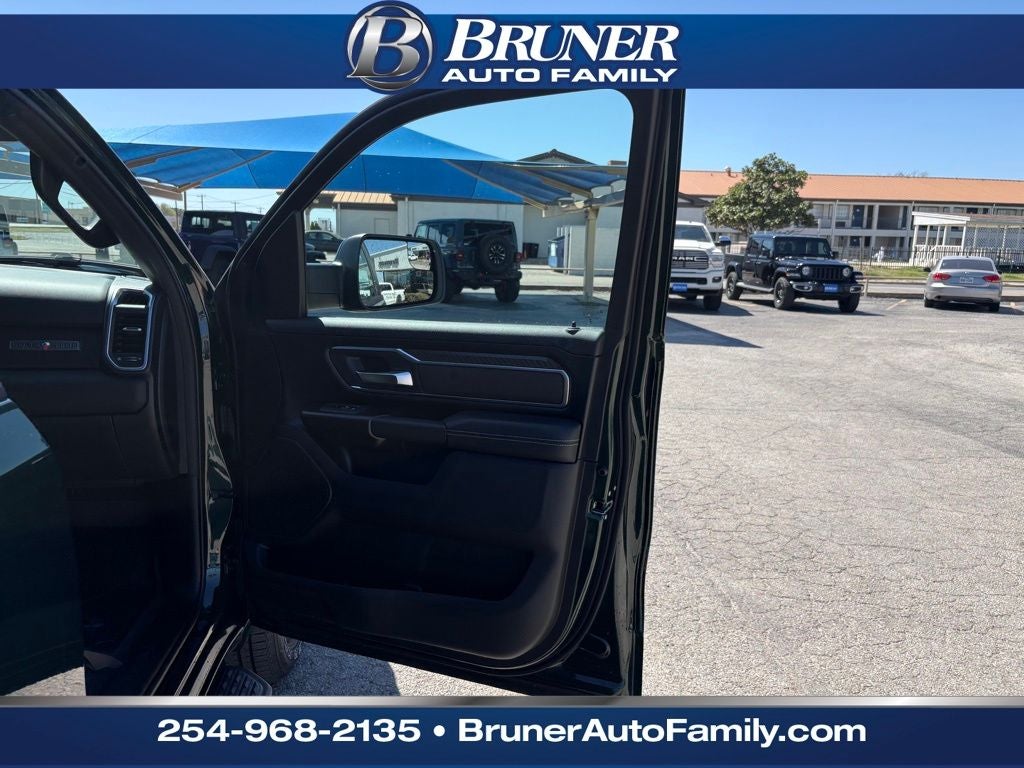 2026 RAM Ram 1500 RAM 1500 LONE STAR CREW CAB 4X4 5'7' BOX