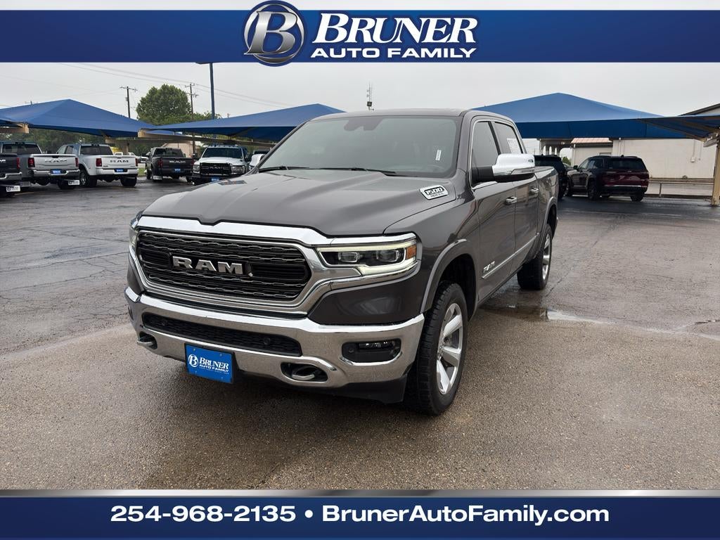 2022 RAM 1500 Limited 4x4 Crew Cab 5'7's photo