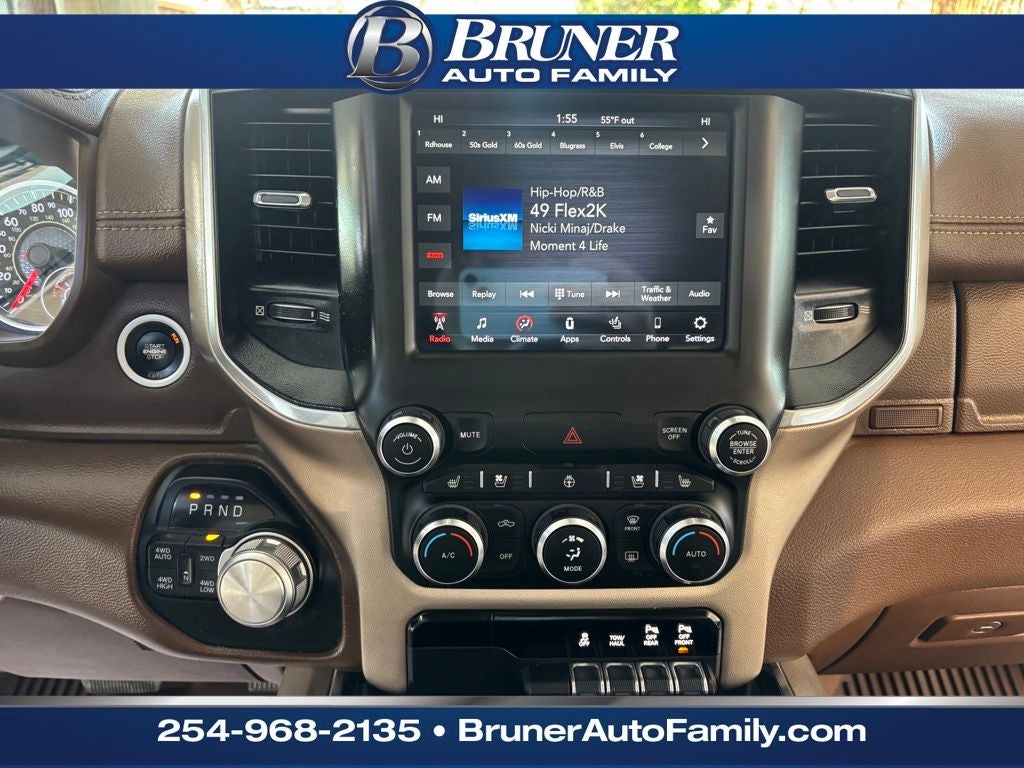 2020 RAM 1500 Laramie Crew Cab 4x4 5'7' Box