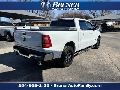 2020 RAM 1500 Laramie Crew Cab 4x4 5'7' Box