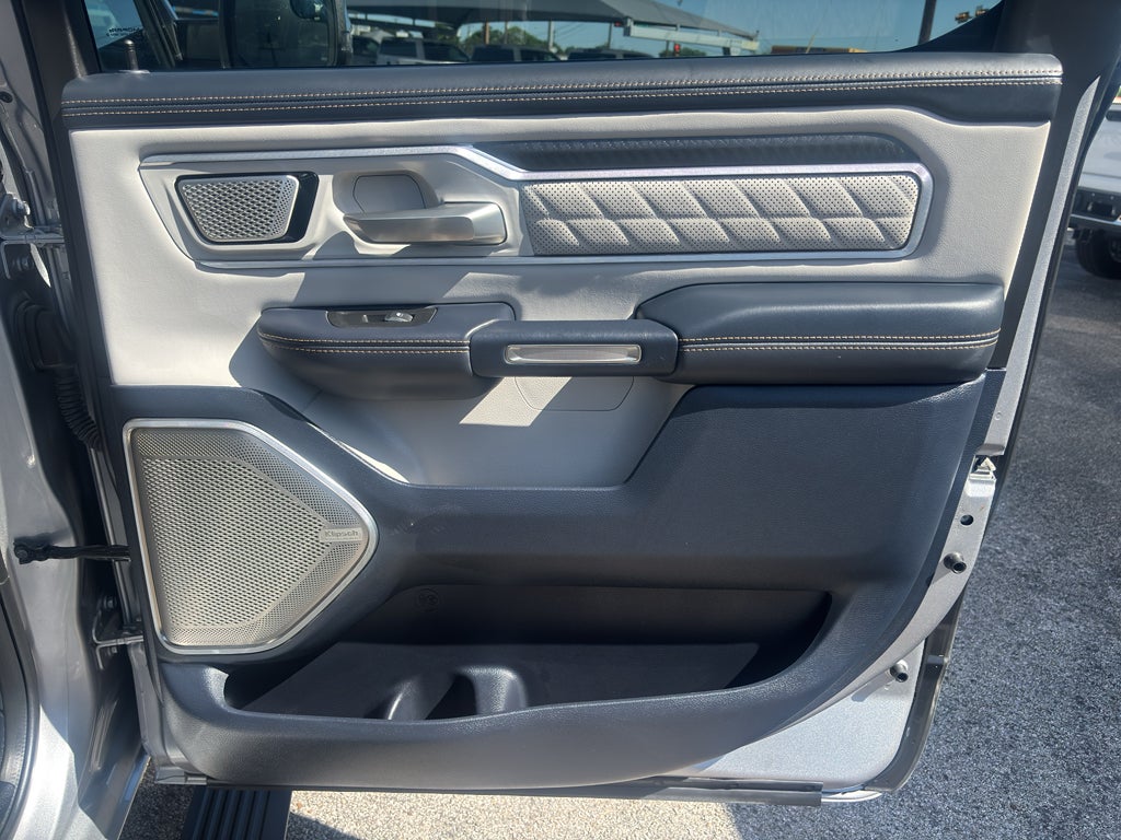 2025 RAM 1500 Tungsten Crew Cab 4x4 5'7' Box
