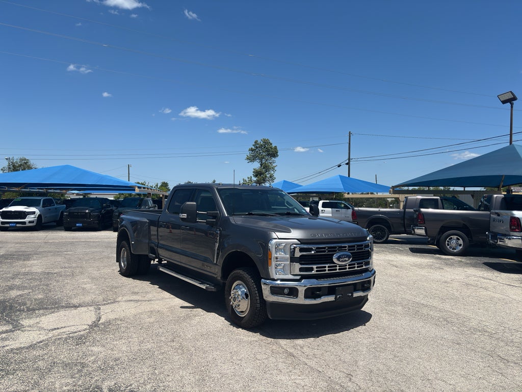 2023 Ford F-350 XLT