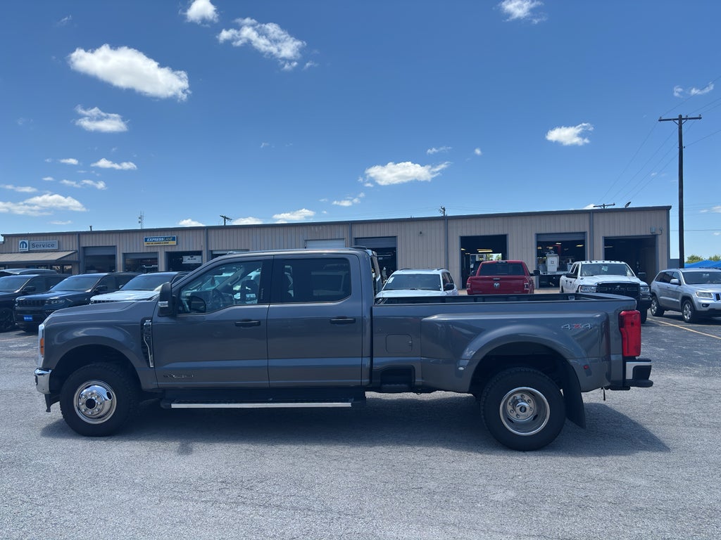 2023 Ford F-350 XLT