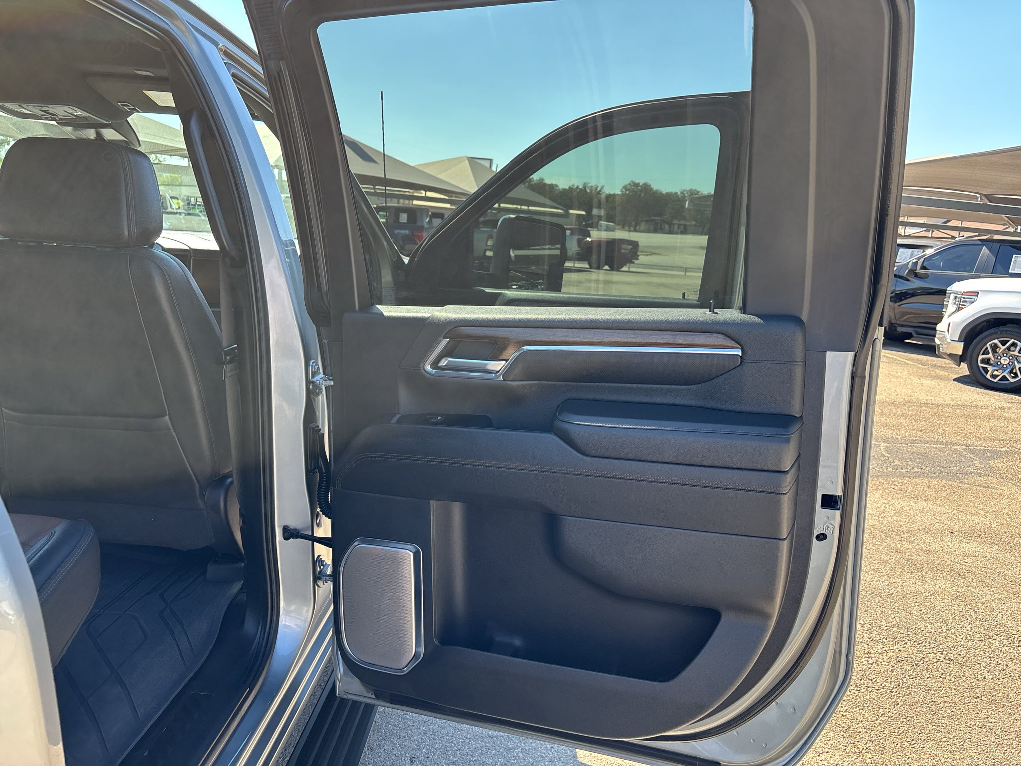 2024 Chevrolet Silverado 3500HD High Country - Photo 27