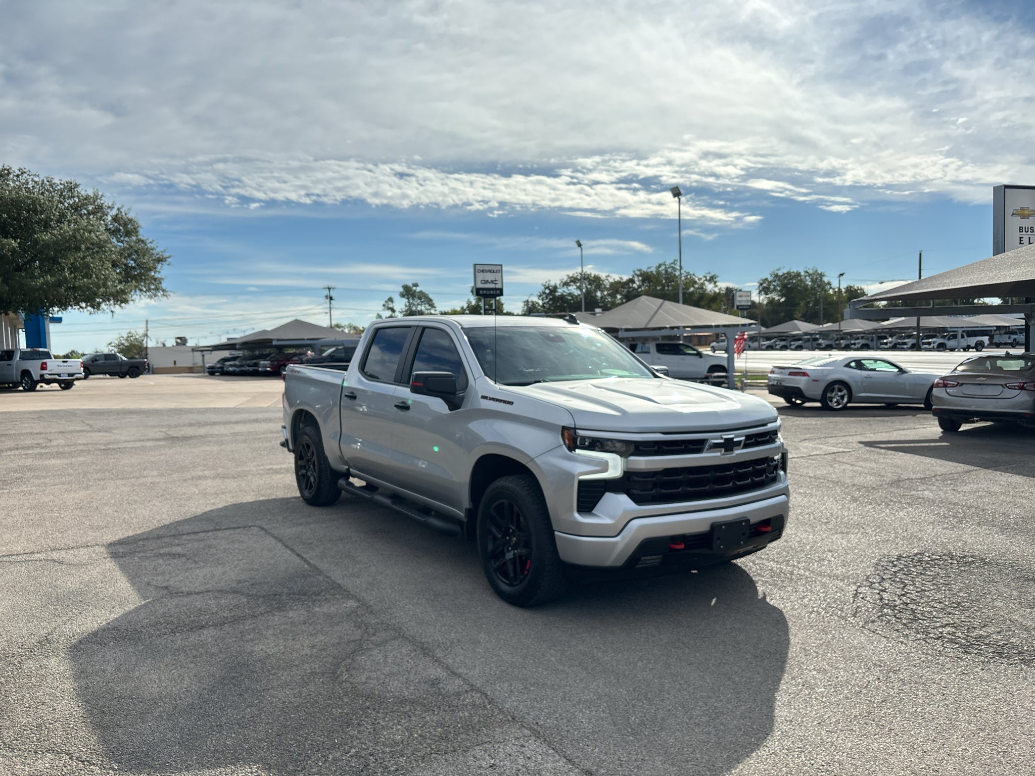 2022 Chevrolet Silverado 1500 4WD Crew Cab Short Bed RST