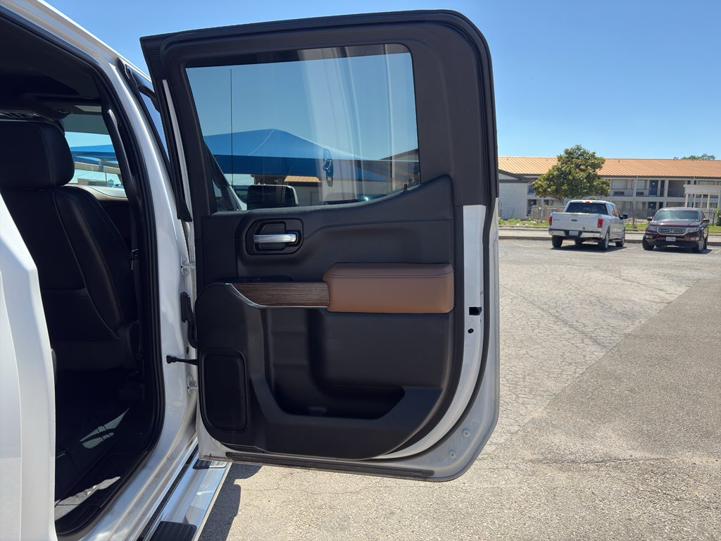 2021 Chevrolet Silverado 1500 4WD Crew Cab Short Bed High Country