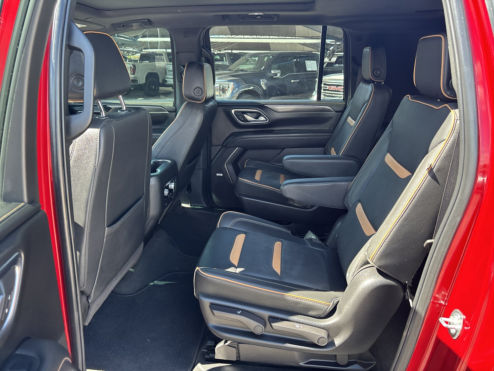 2024 GMC Yukon XL AT4 - Photo 12