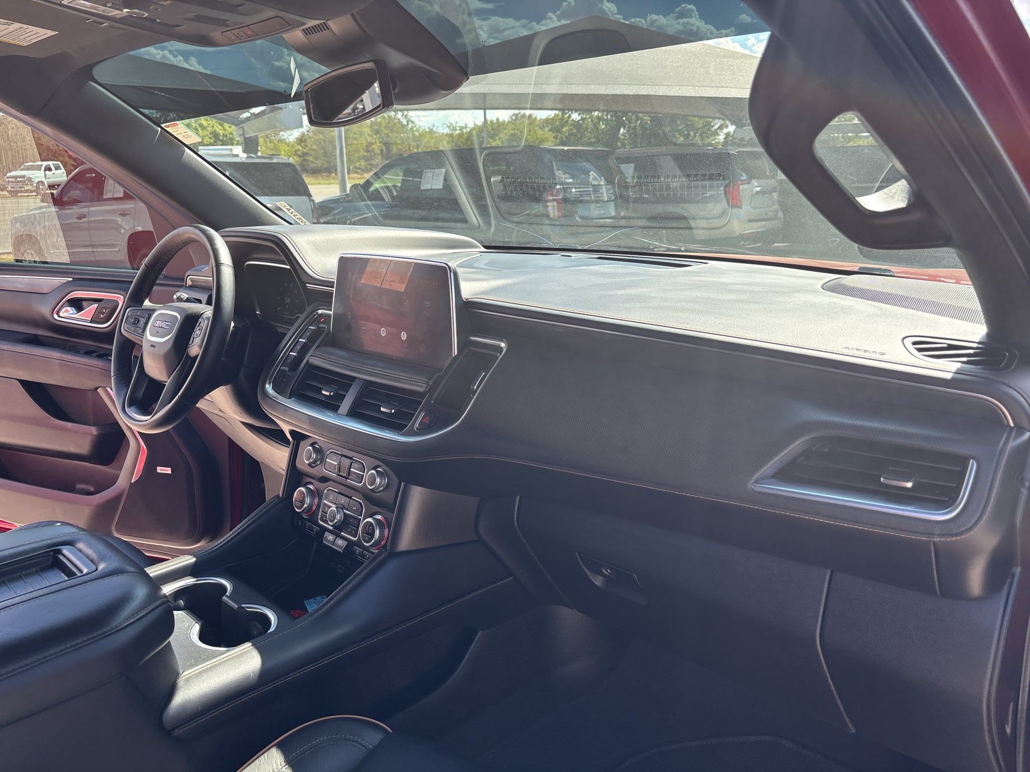 2024 GMC Yukon XL AT4 - Photo 17