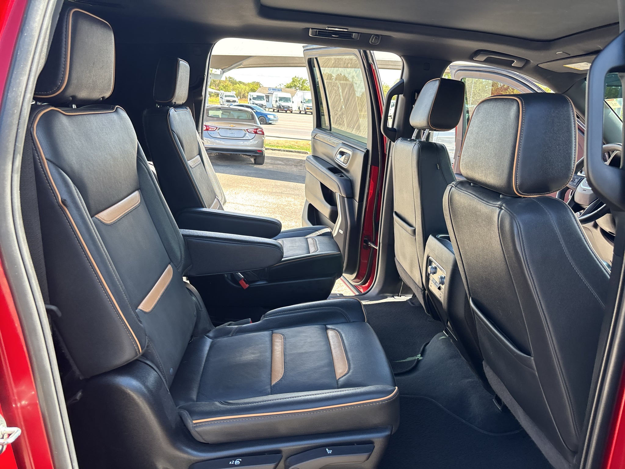 2024 GMC Yukon XL AT4 - Photo 20