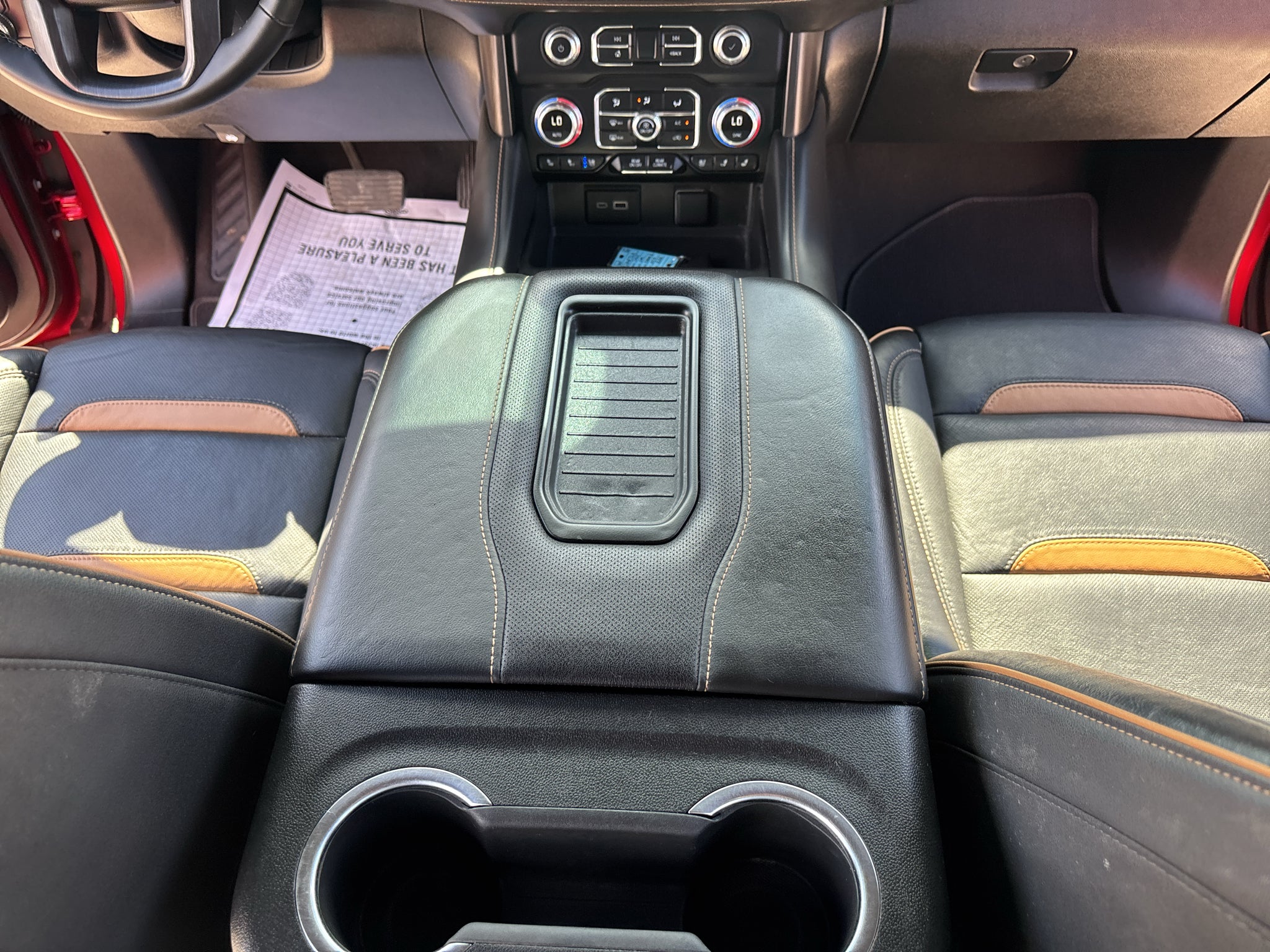 2024 GMC Yukon XL AT4 - Photo 32