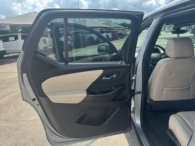 2023 Chevrolet Traverse FWD LT Leather