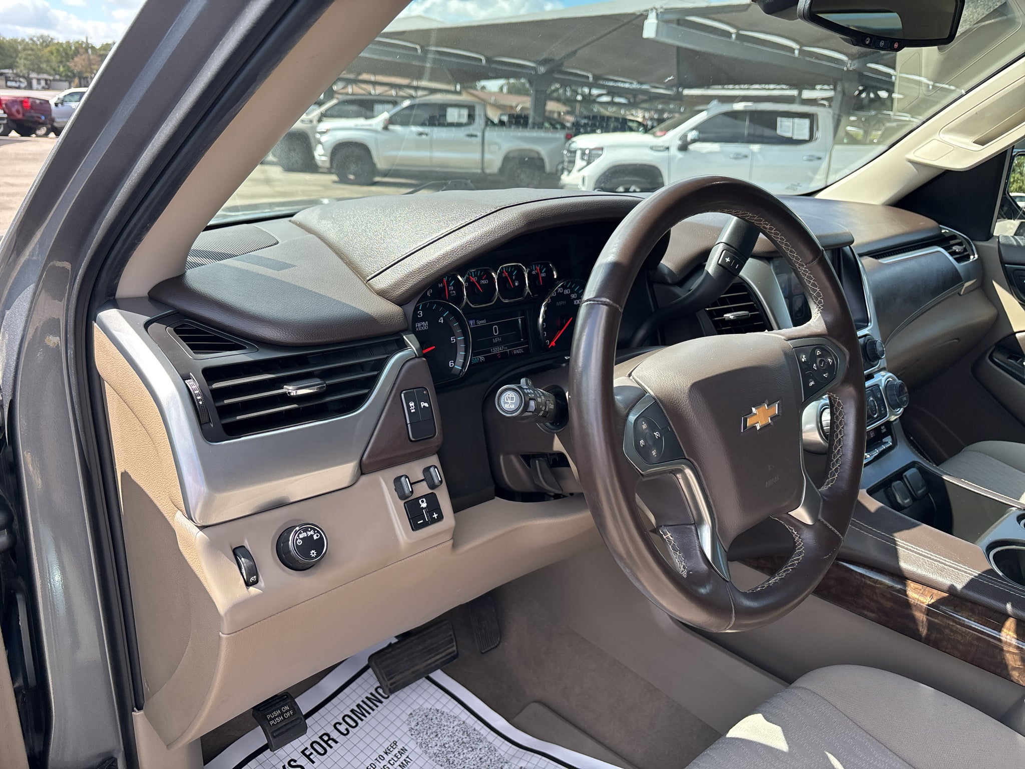 2019 Chevrolet Tahoe LS - Photo 12