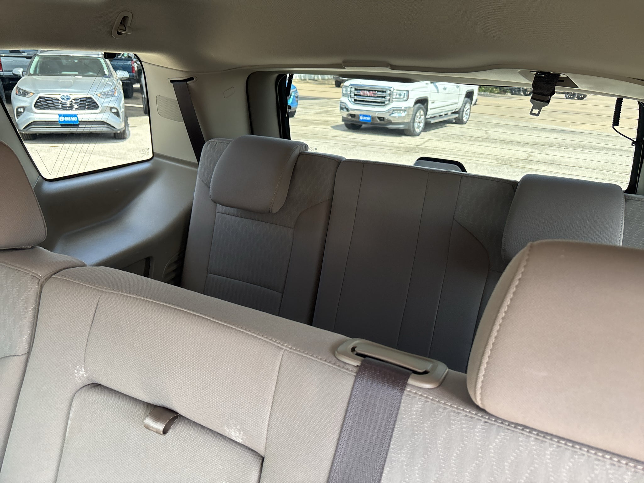 2019 Chevrolet Tahoe LS - Photo 15