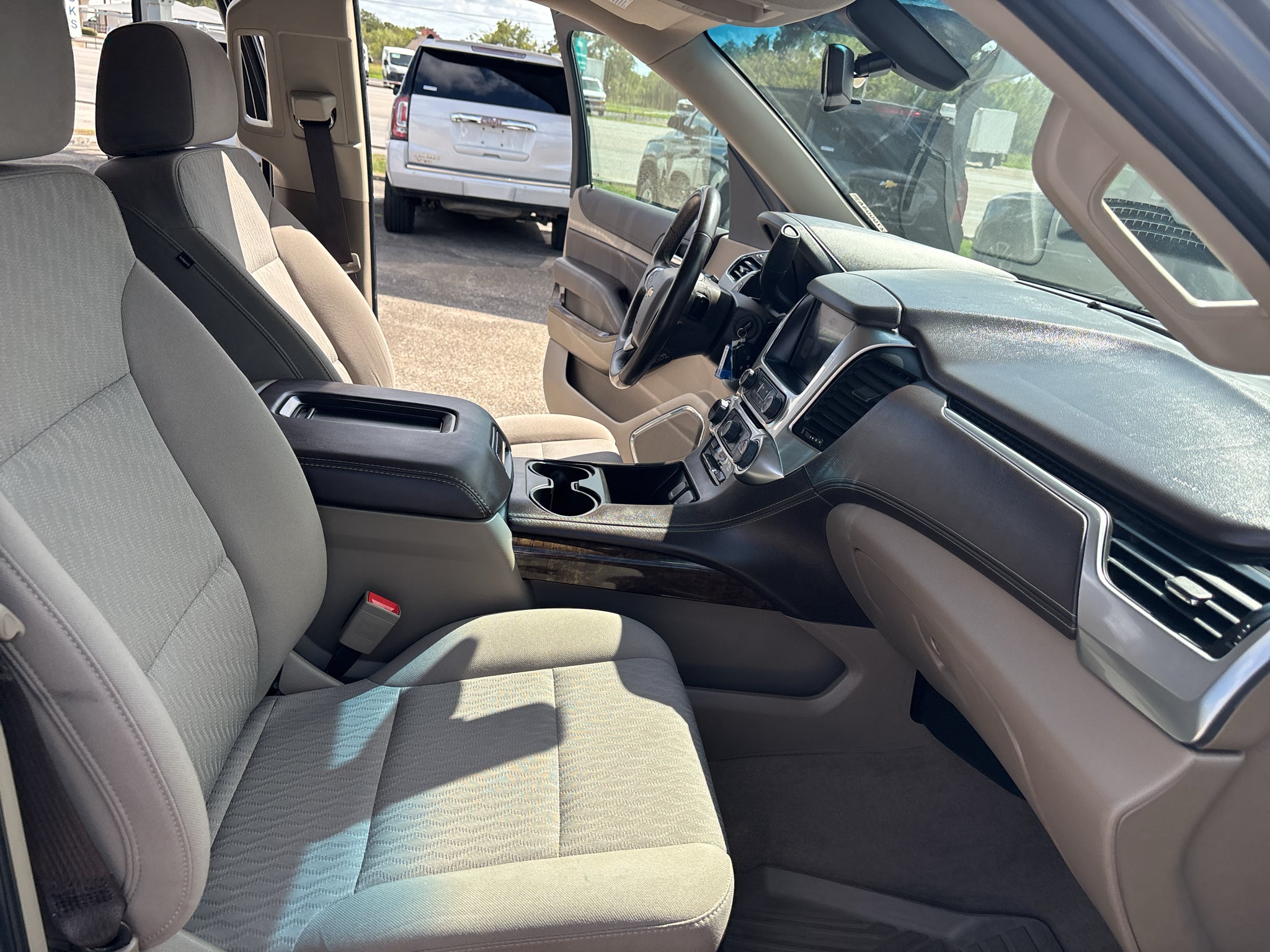 2019 Chevrolet Tahoe LS - Photo 18