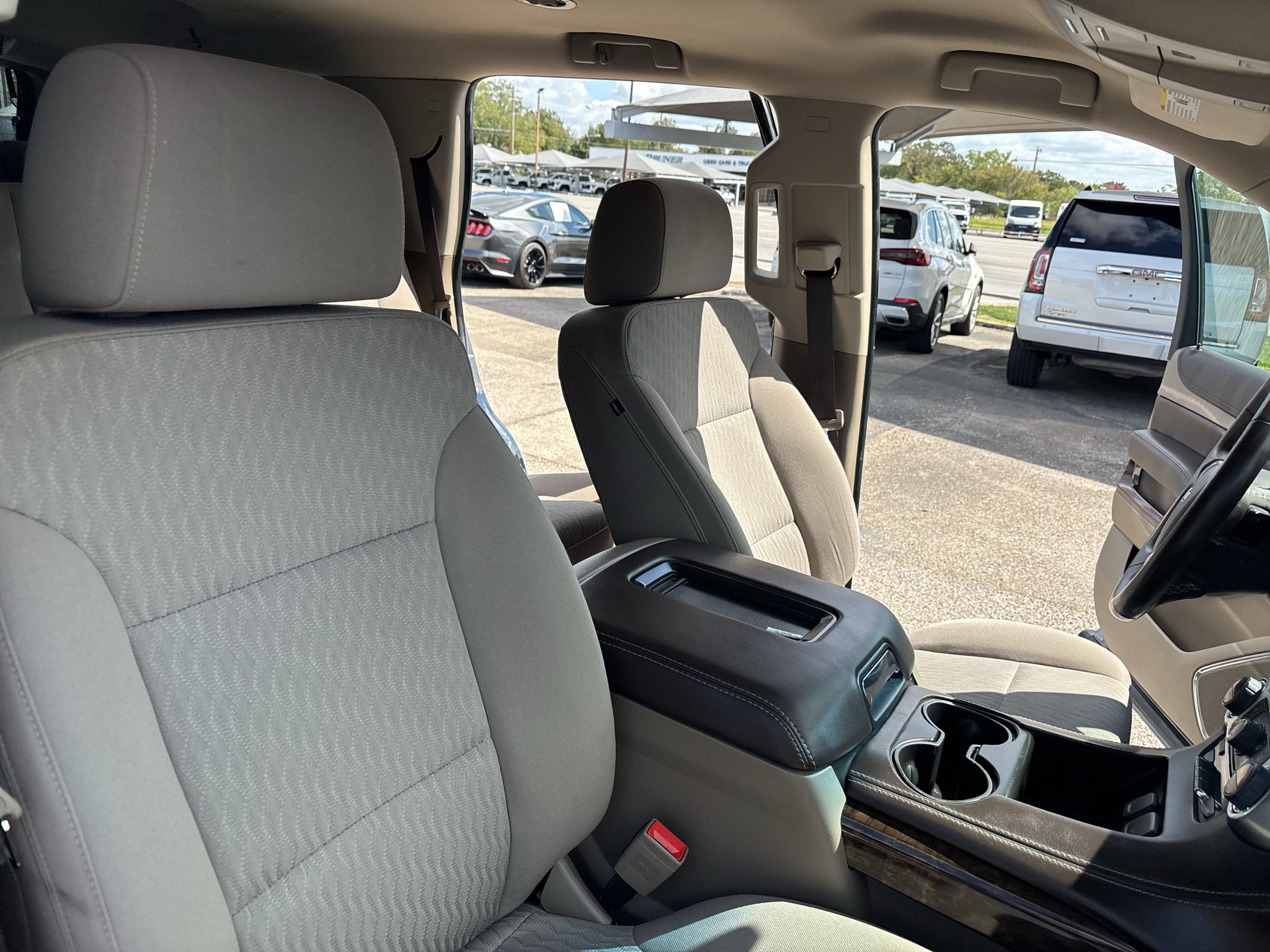 2019 Chevrolet Tahoe LS - Photo 20