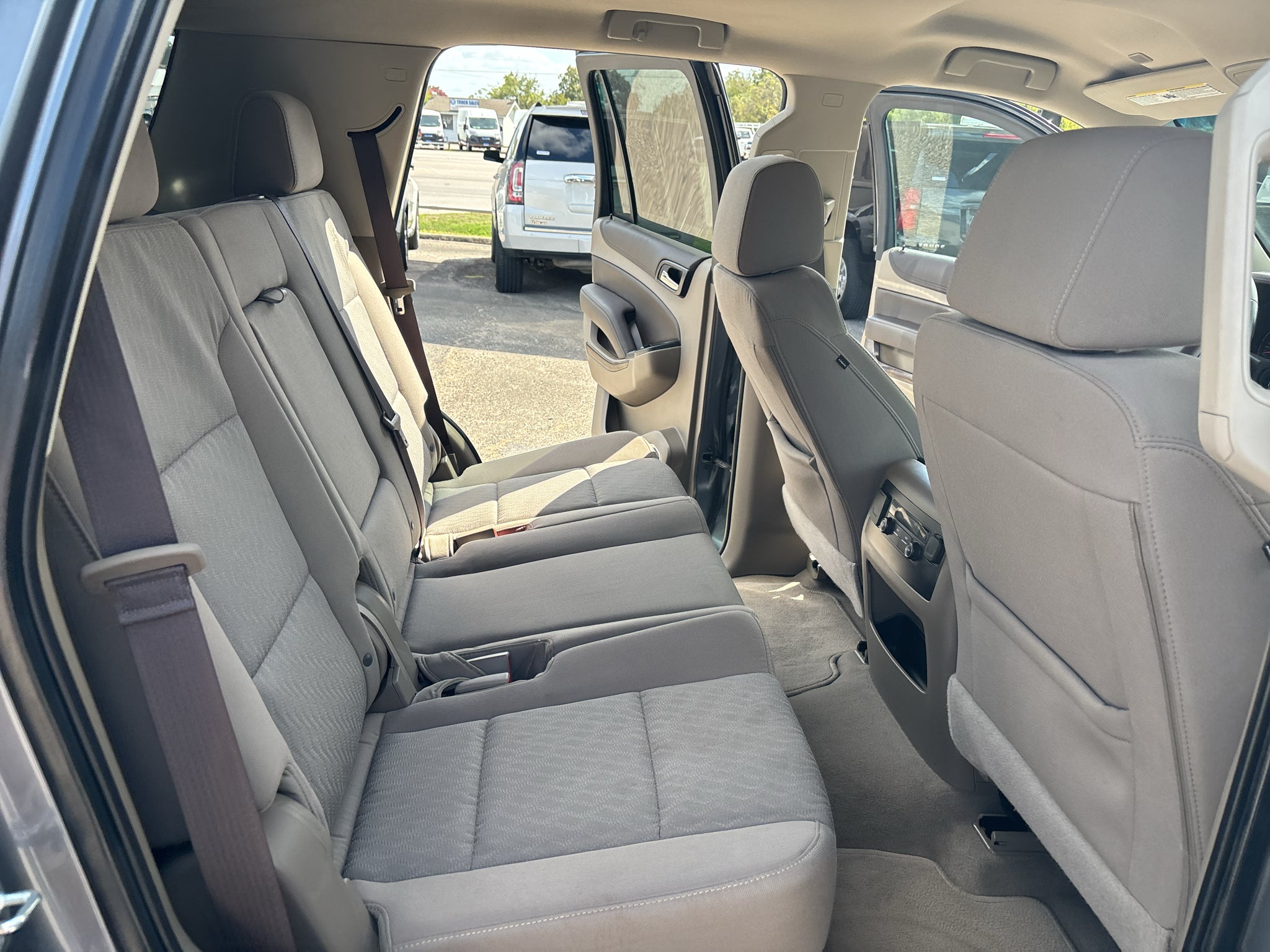 2019 Chevrolet Tahoe LS - Photo 22