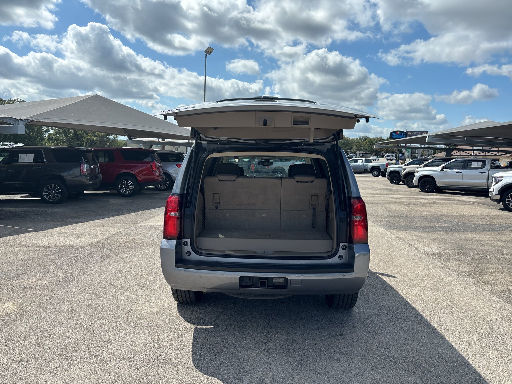 2019 Chevrolet Tahoe LS - Photo 6