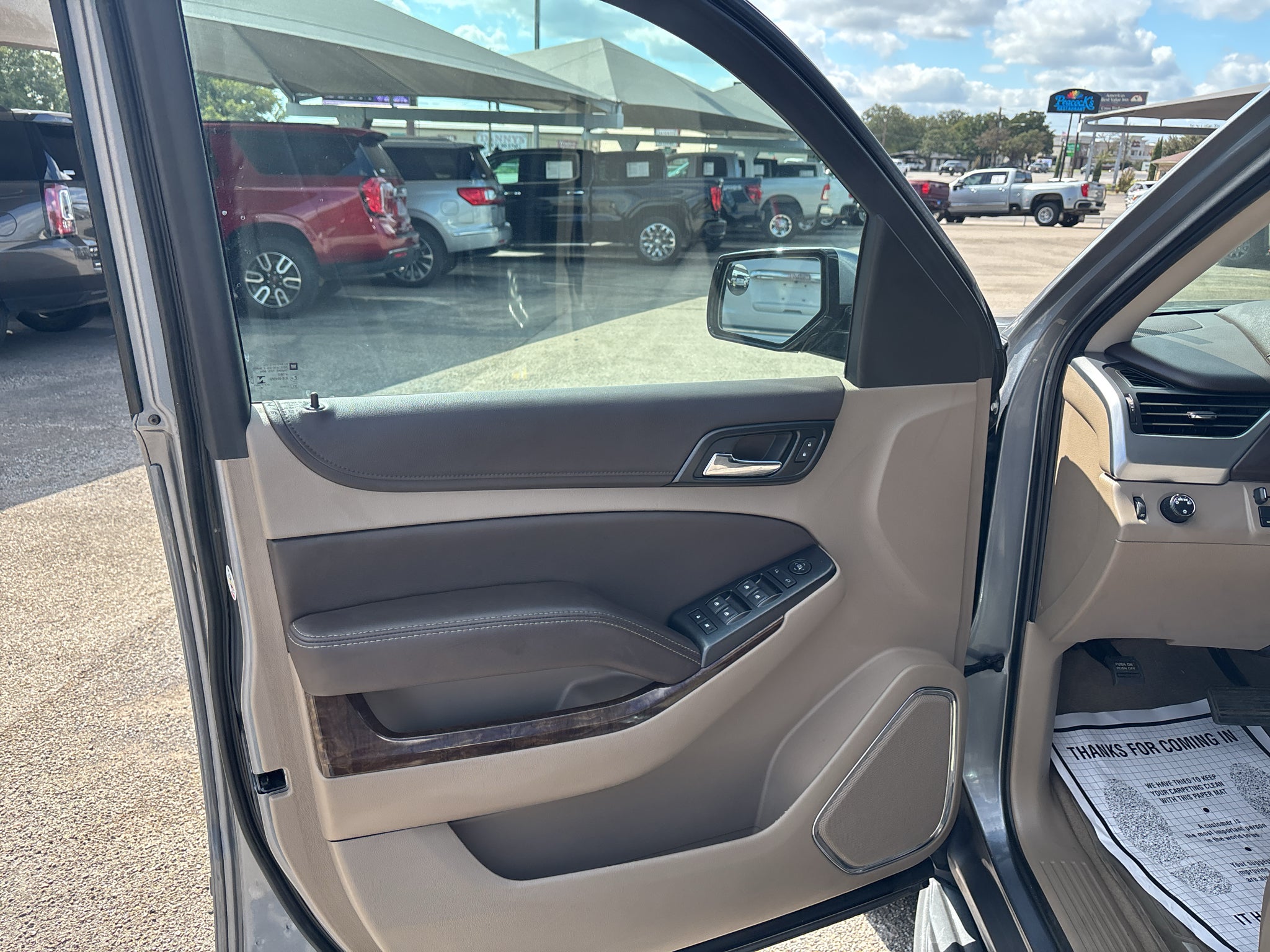 2019 Chevrolet Tahoe LS - Photo 9