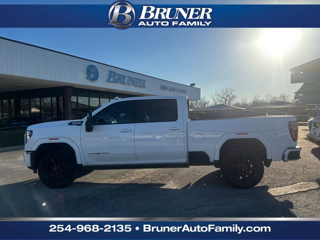 2024 GMC Sierra 2500HD 4WD Crew Cab Standard Bed AT4