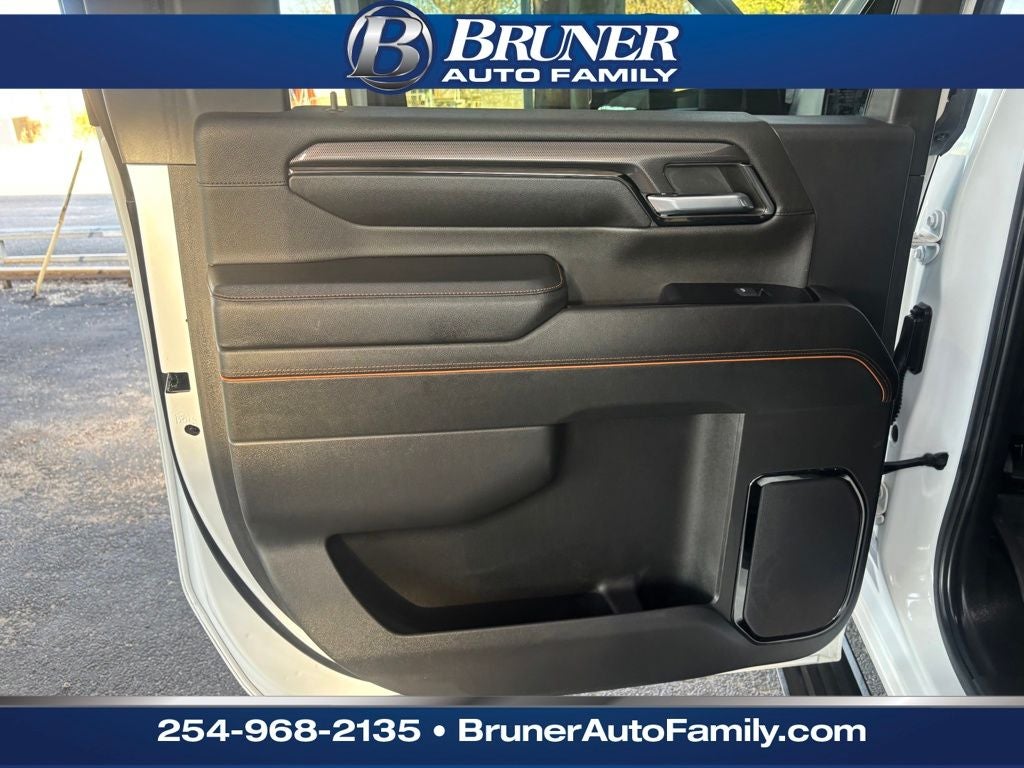 2024 GMC Sierra 2500HD 4WD Crew Cab Standard Bed AT4