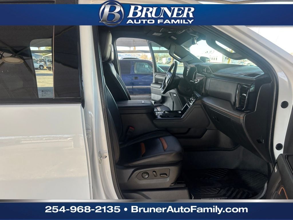 2024 GMC Sierra 2500HD 4WD Crew Cab Standard Bed AT4