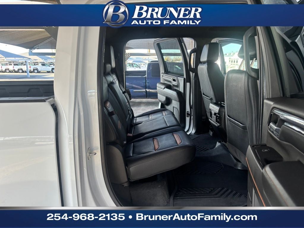 2024 GMC Sierra 2500HD 4WD Crew Cab Standard Bed AT4