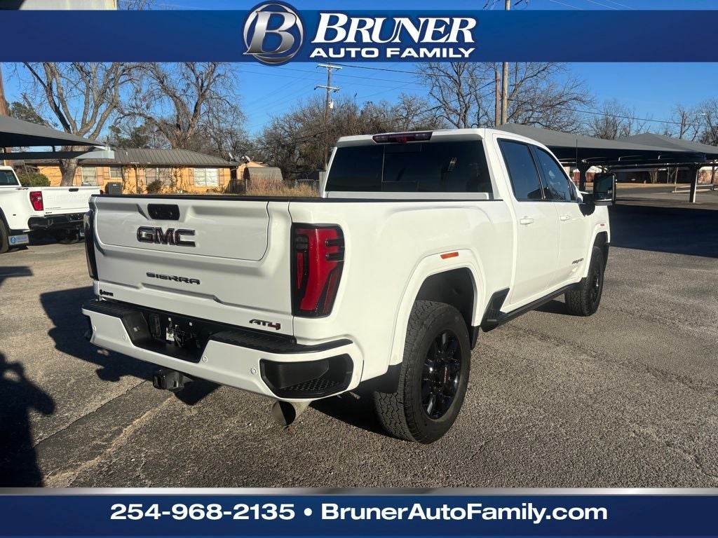 2024 GMC Sierra 2500HD 4WD Crew Cab Standard Bed AT4