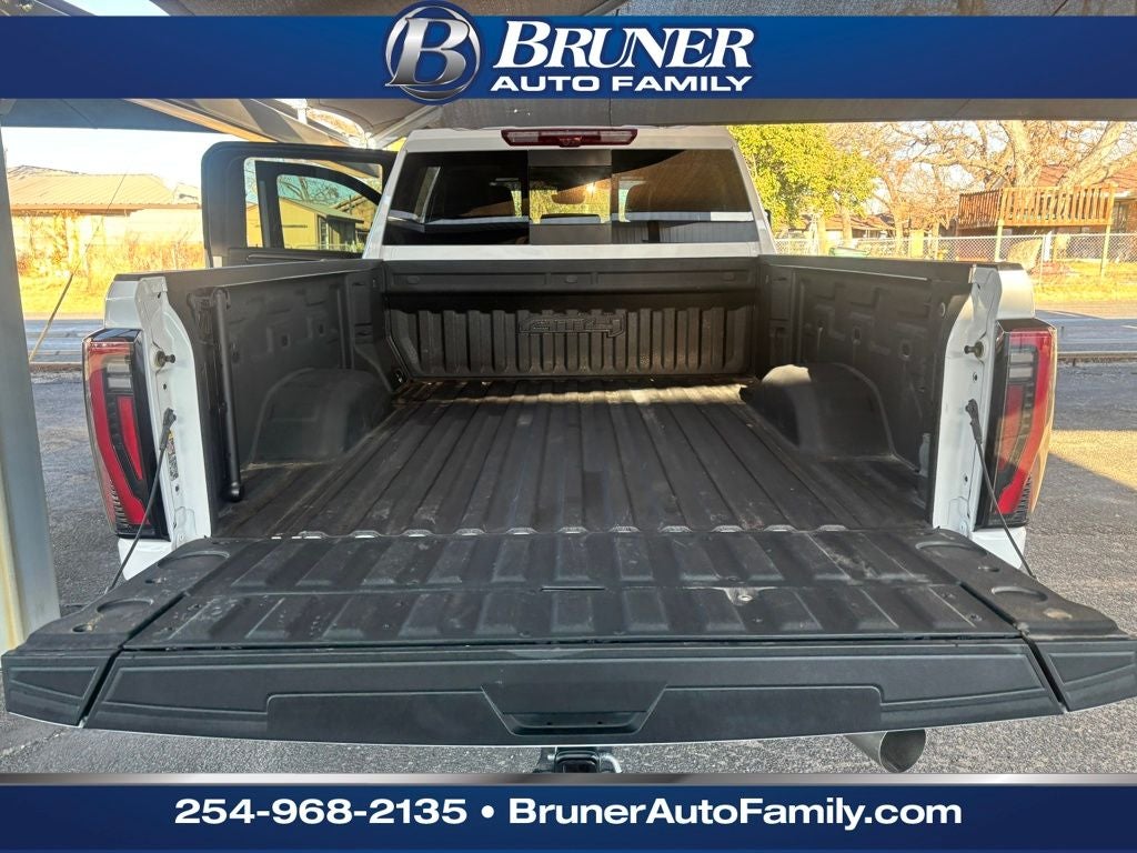 2024 GMC Sierra 2500HD 4WD Crew Cab Standard Bed AT4