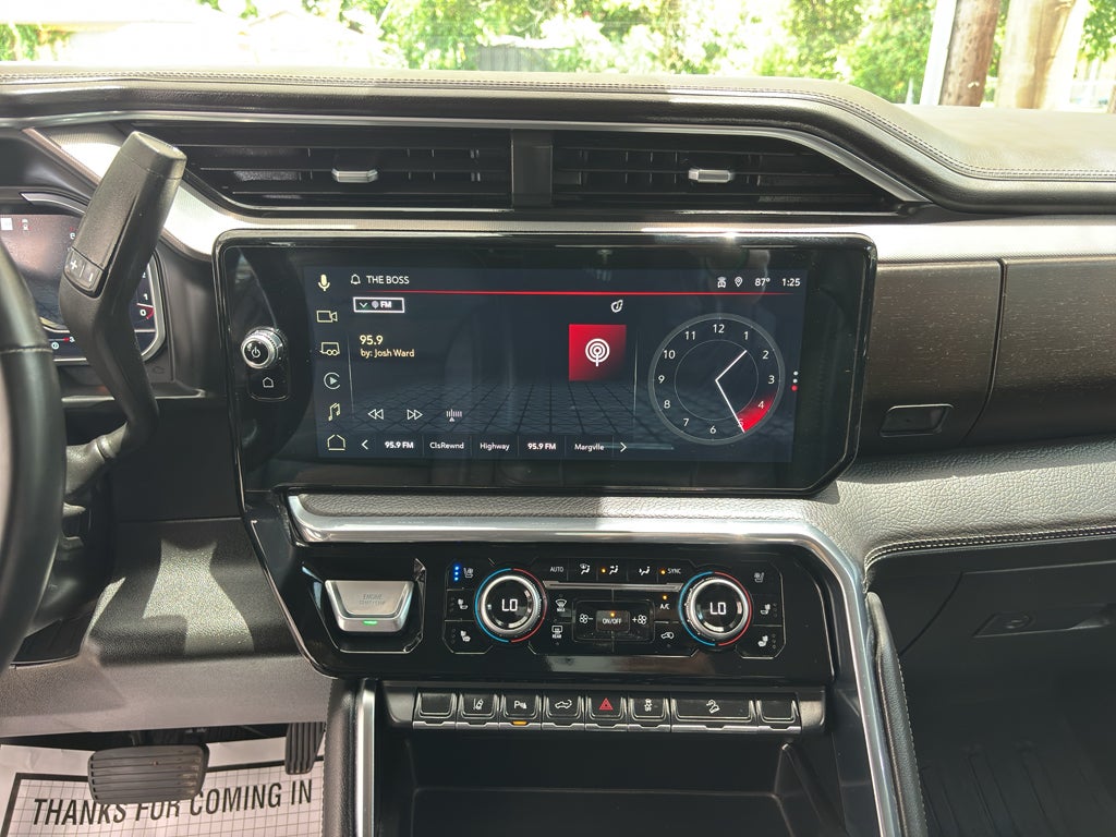 2024 GMC Sierra 2500HD 4WD Crew Cab Standard Bed Denali