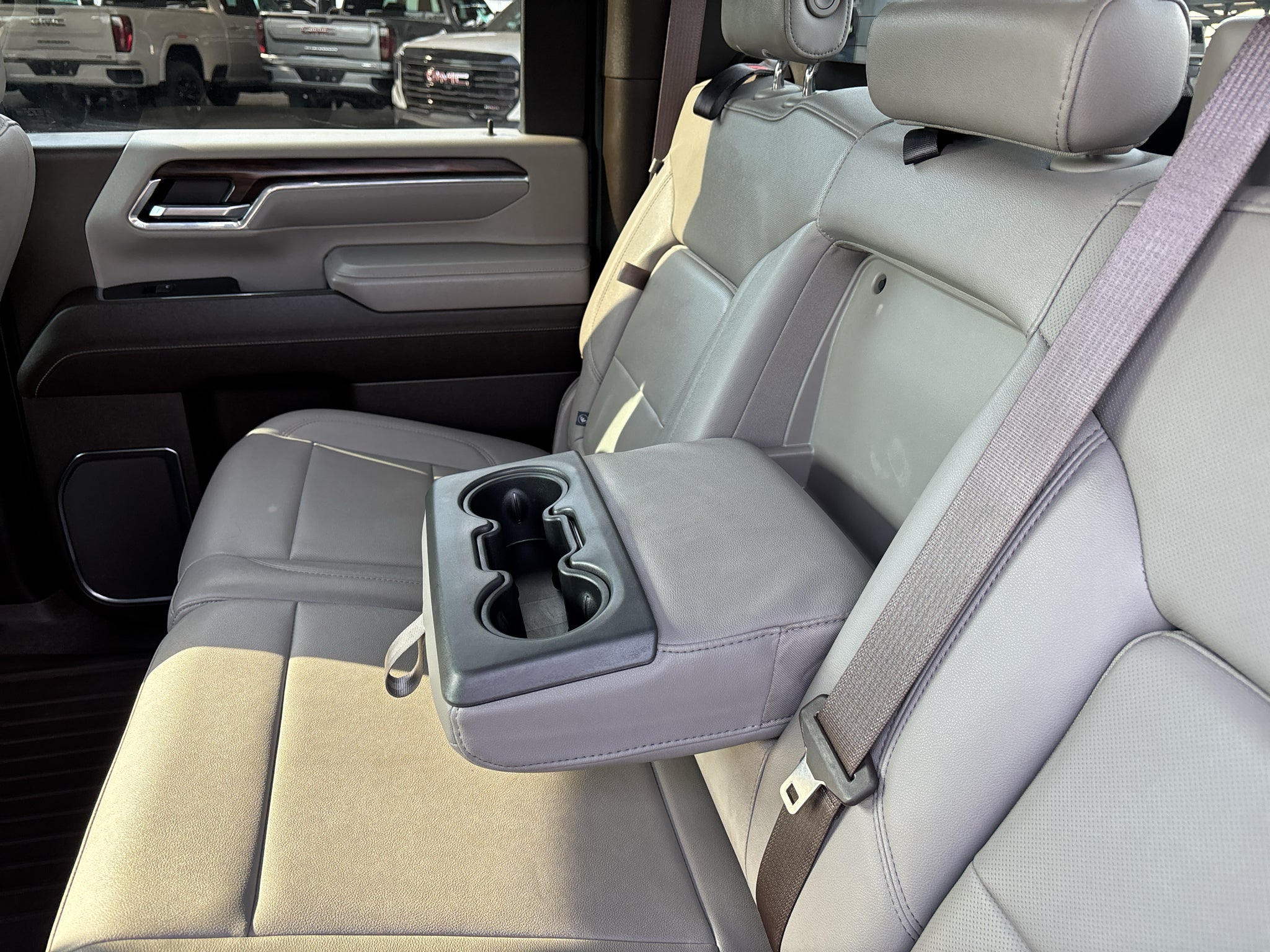 2024 GMC Sierra 3500HD SLT - Photo 18