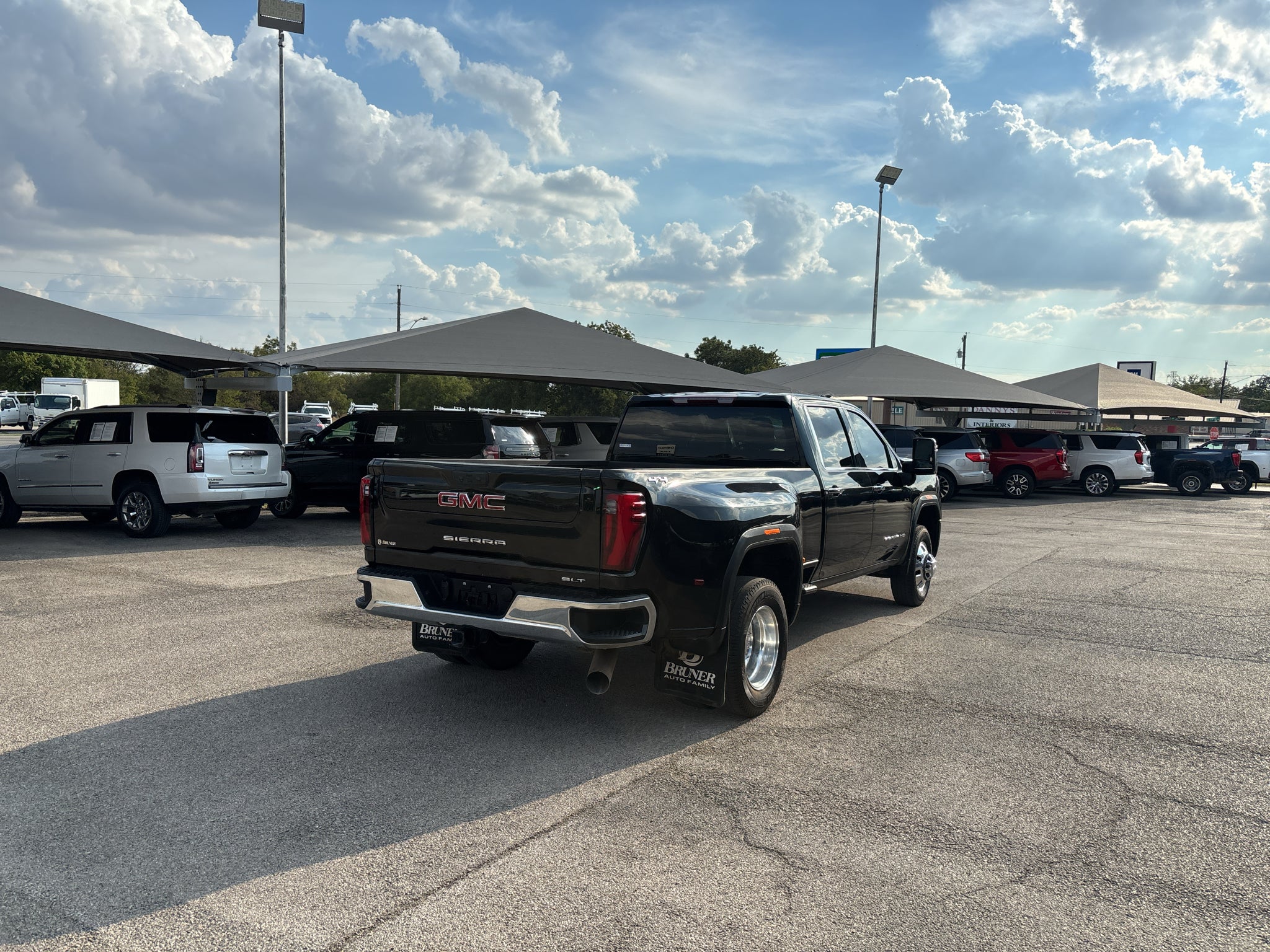 2024 GMC Sierra 3500HD SLT - Photo 5