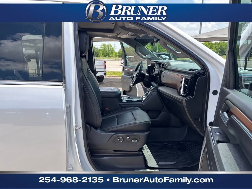 2024 GMC Sierra 3500HD 4WD Crew Cab Long Bed Denali