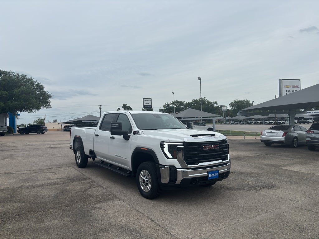 2026 GMC Sierra 2500 HD Crew Cab, Long Bed, Pro, RWD