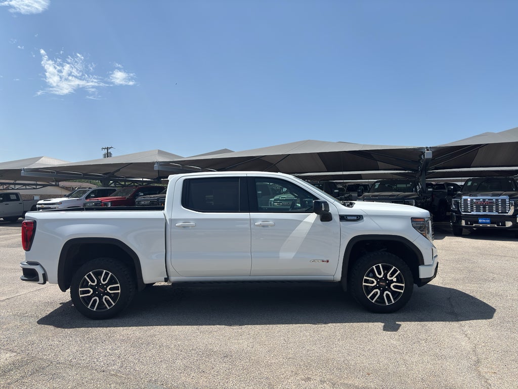 2023 GMC Sierra 1500 4WD Crew Cab Short Box AT4