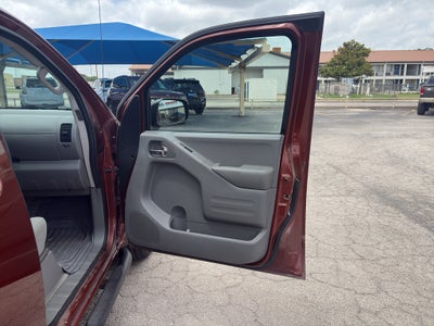 2016 Nissan Frontier SV