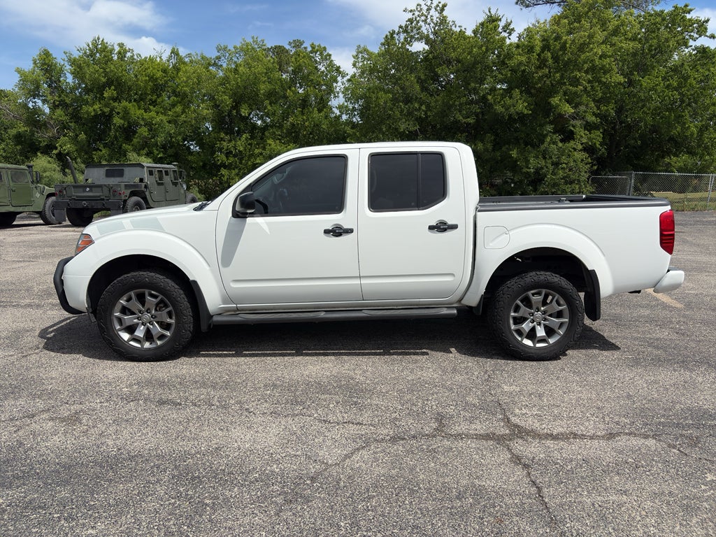 2021 Nissan Frontier Crew Cab SV 4x2