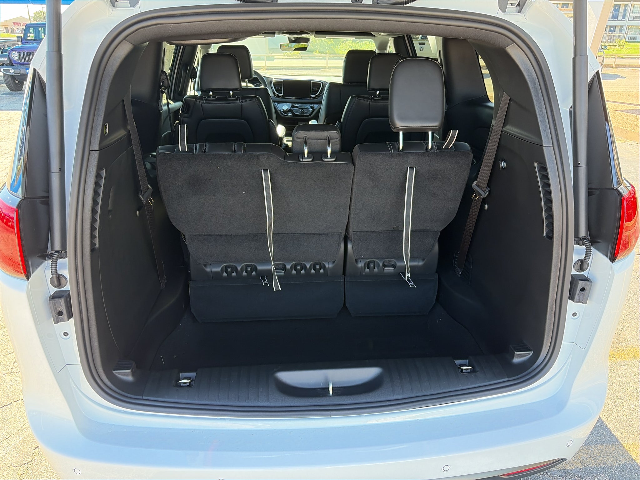 2027 Chrysler Pacifica PACIFICA LX
