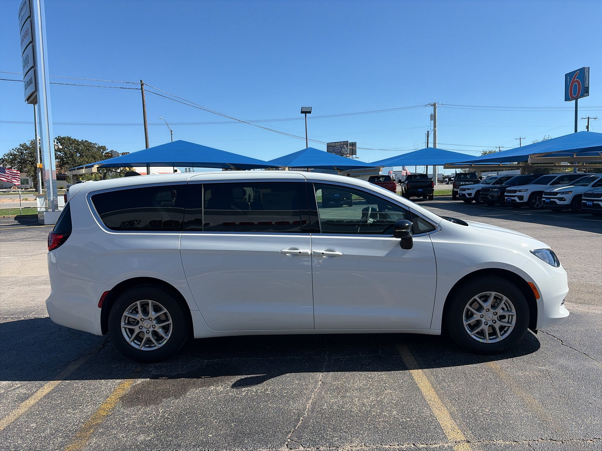2027 Chrysler Pacifica PACIFICA LX