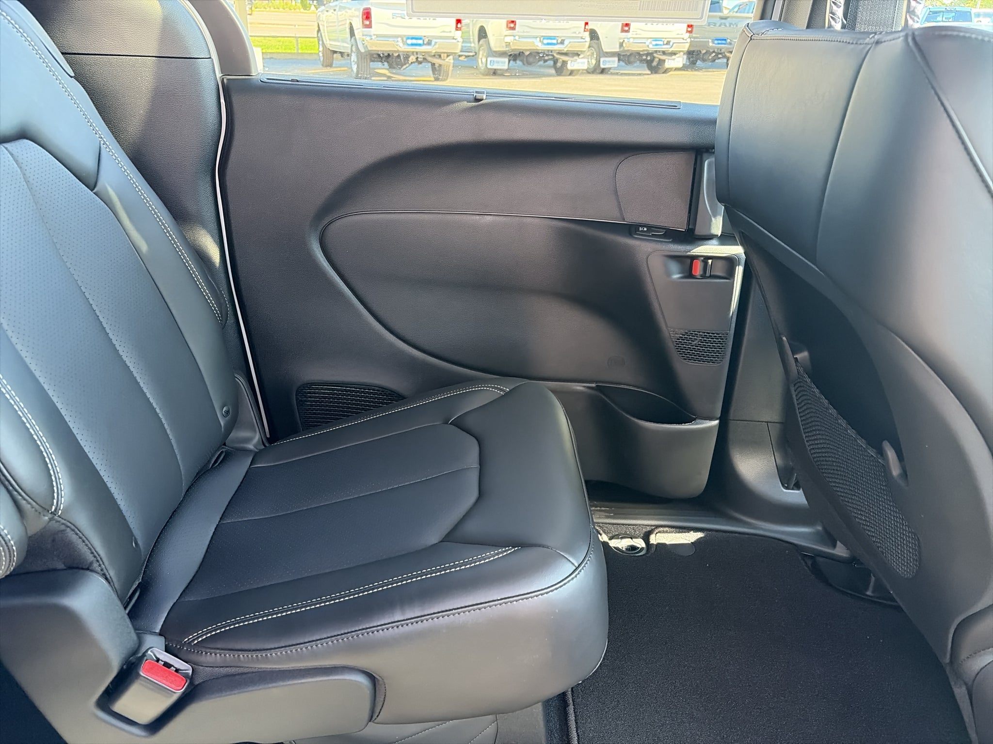 2027 Chrysler Pacifica PACIFICA LX