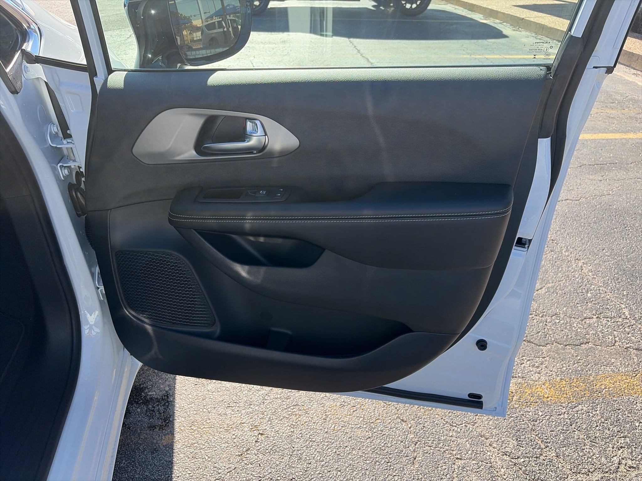 2027 Chrysler Pacifica PACIFICA LX