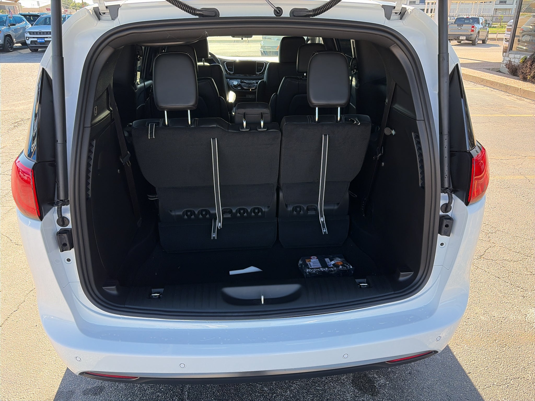 2027 Chrysler Pacifica PACIFICA LX