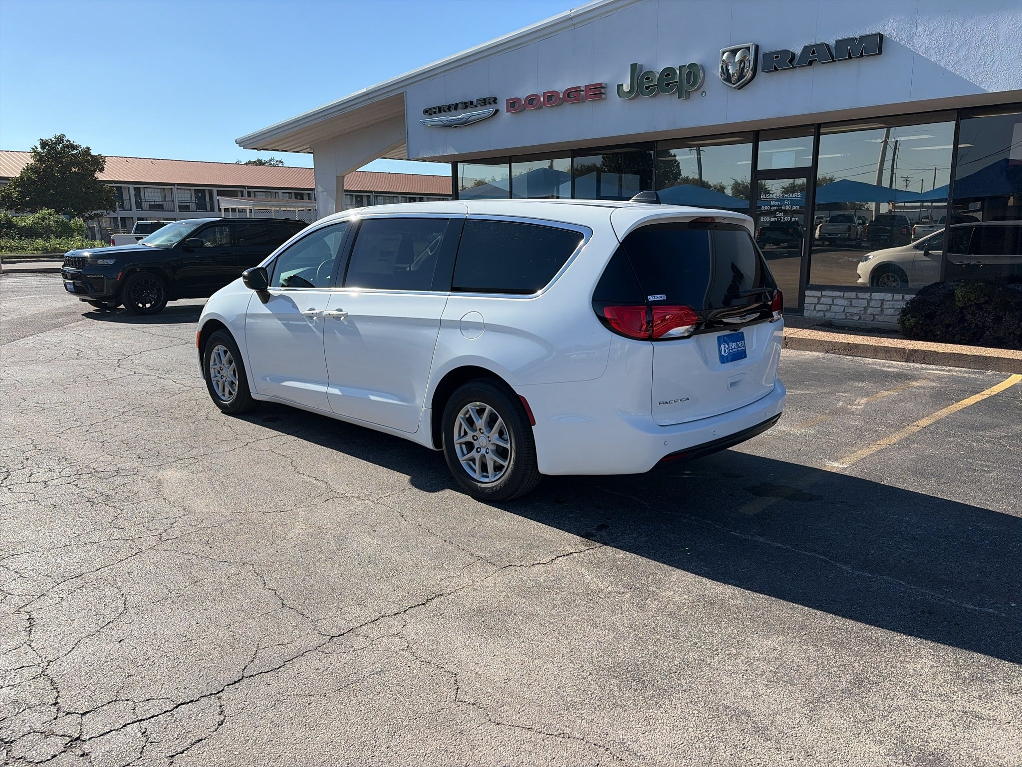 2027 Chrysler Pacifica PACIFICA LX
